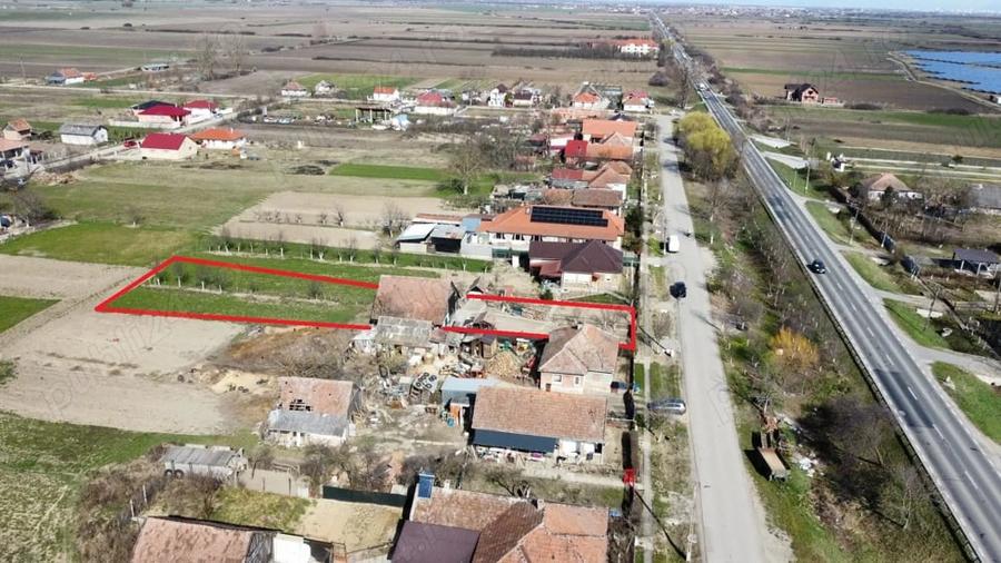 Teren de 14000 mp, în Central