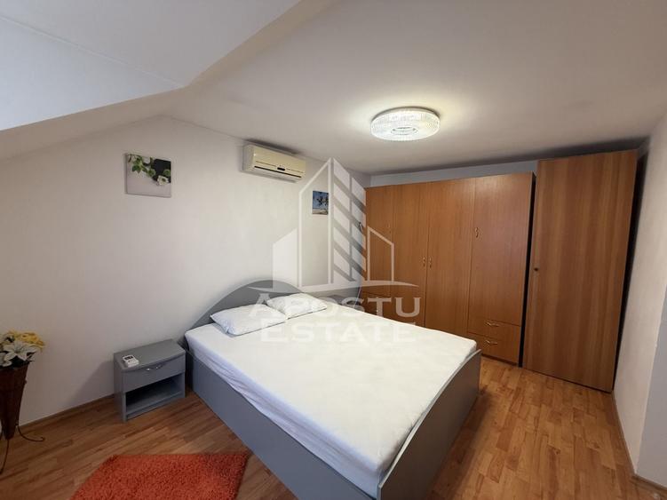 Apartament cu 3 camere semidecomandat, mobilat în Girocului
