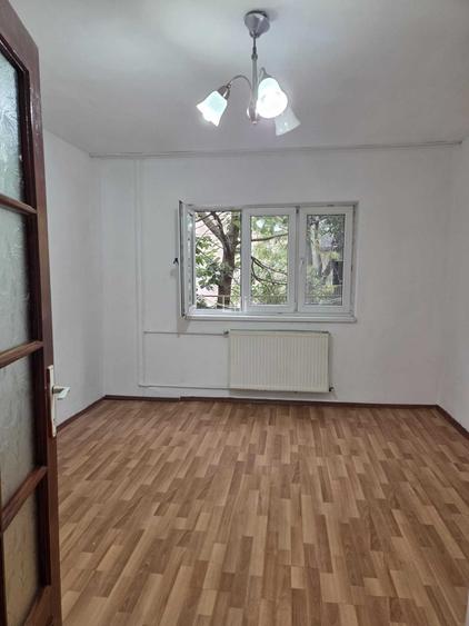 Proprietar - Vand Garsoniera 20 mp, etaj 1, zona Stadion Str. Cerna