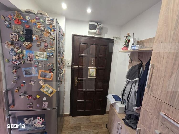 Apartament cu 2 camere semidecomandat în Simeria