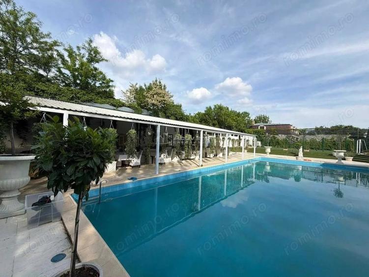 Casă cu 32 camere cu Teren 2450 Mp în Dămăroaia