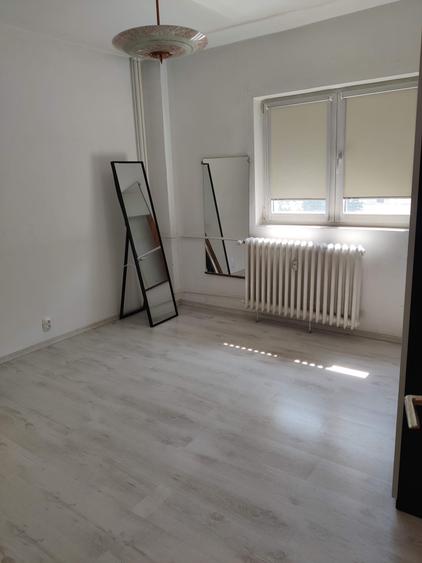 Apartament cu 2 camere semidecomandat în Moșilor