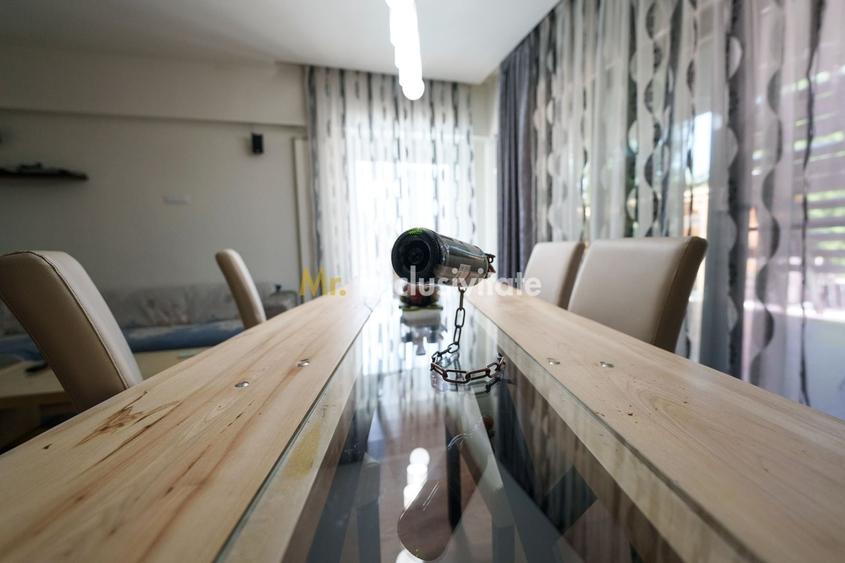 Casă individuală cu 6 camere cu Piscina în Cârcea