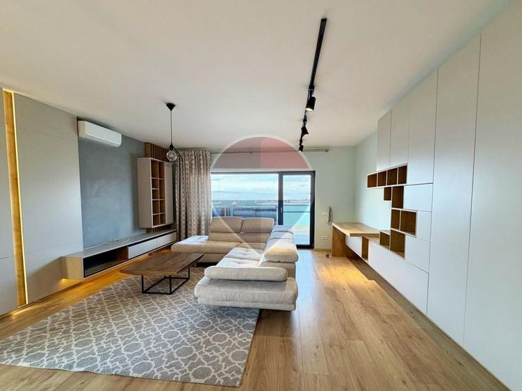 Apartament cu 3 camere semidecomandat în Calea Turzii