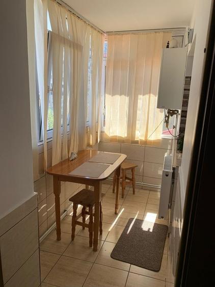Garsonieră decomandată în Nicolina