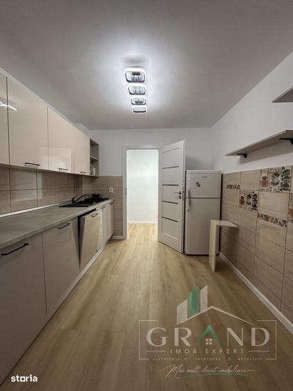 Apartament 3 camere de vanzare, 2 bai , Zorilor - 2
