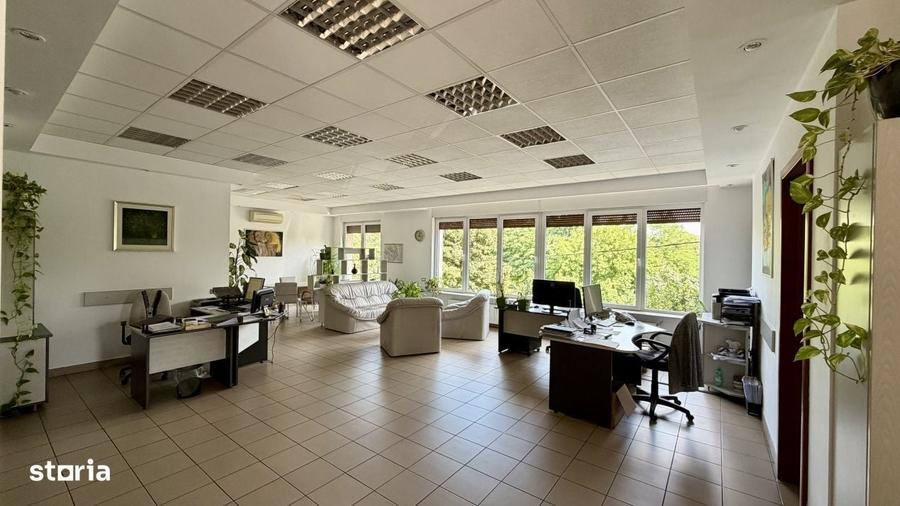 Apartament cu 4 camere în Barbu Văcărescu