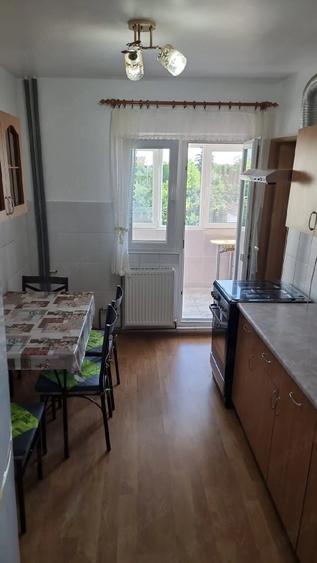 Apartament cu 2 camere decomandat în Mircea cel Bătrân
