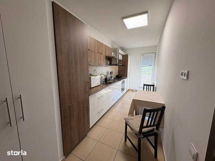 Apartament cu 2 camere decomandat, mobilat în Metalurgiei