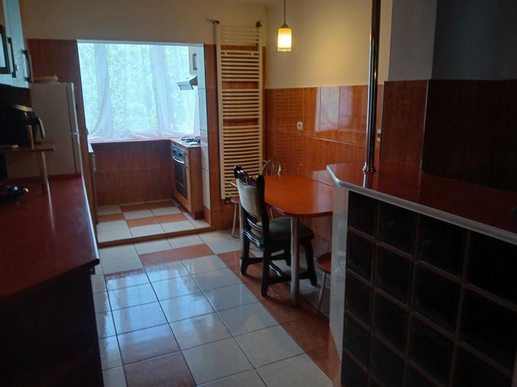 Apartament cu 2 camere decomandat în Exterior Vest
