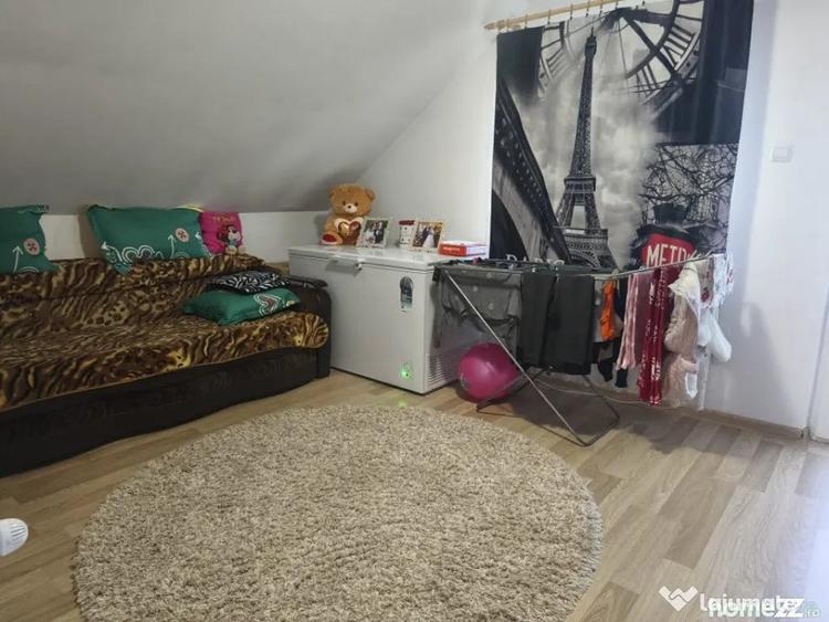 Casă cu 5 camere cu Teren 1000 Mp în Grămești