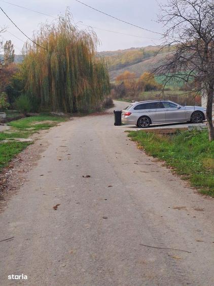 Teren de 2450 mp, în Hidiș