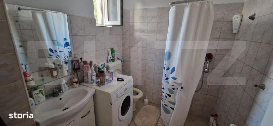 Casă cu 4 camere în Lăpuș