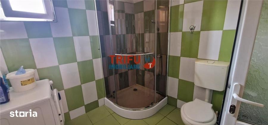 Casă cu 5 camere cu Teren 295 Mp în Micești