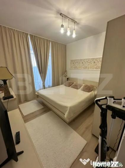 Apartament cu 3 camere decomandat în Plopilor