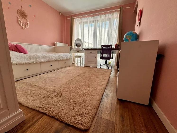 Duplex cu 5 camere cu Canalizare în Feleacu