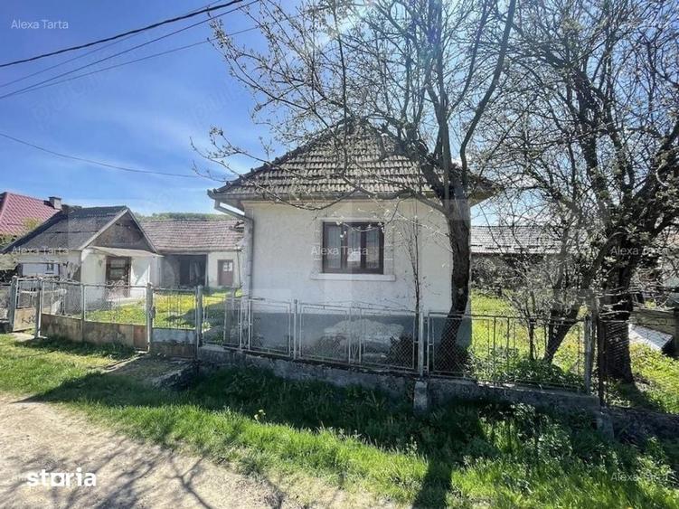 Casă cu 3 camere cu Teren 957 Mp în Bobâlna