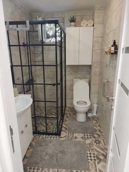 Apartament cu 2 camere semidecomandat, mobilat în Iancului