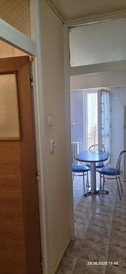 Garsonieră decomandată în Costin Georgian
