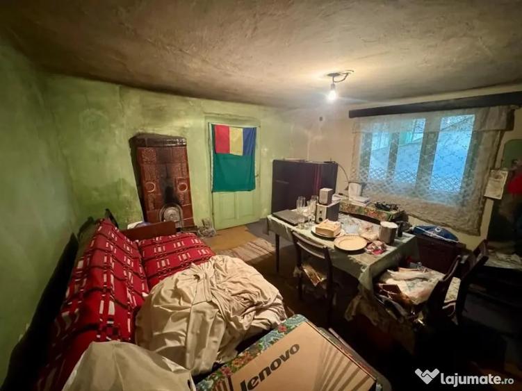 Casă cu 3 camere cu Teren 580 Mp în Central