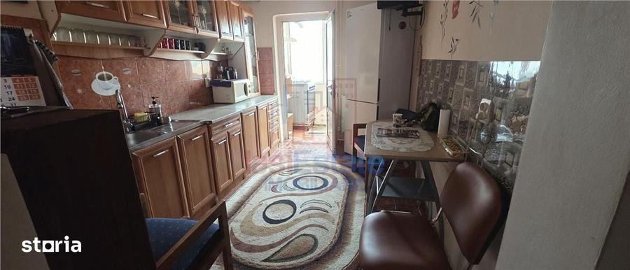 Apartament cu 3 camere decomandat în Bd. Independenței