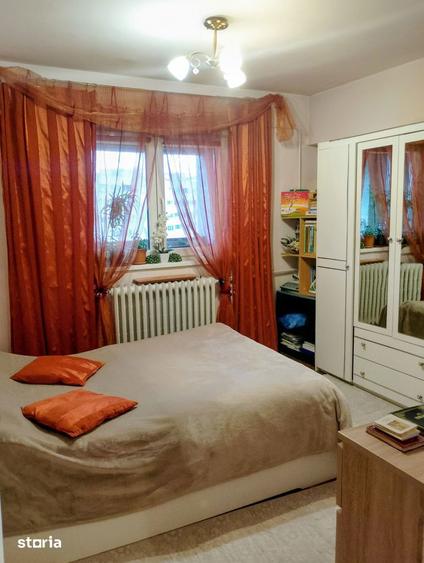 Apartament cu 3 camere decomandat în Dorobanților