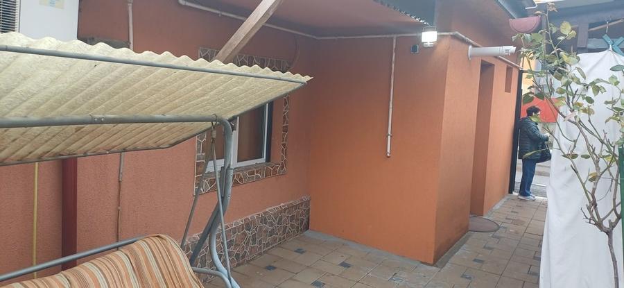Casă cu 4 camere cu Teren 360 Mp în Andronache