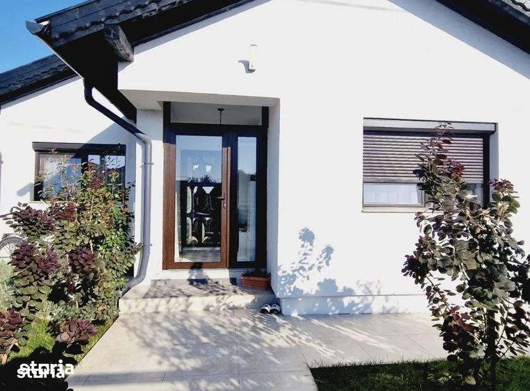 Casă cu 4 camere cu Teren 500 Mp în Sântandrei