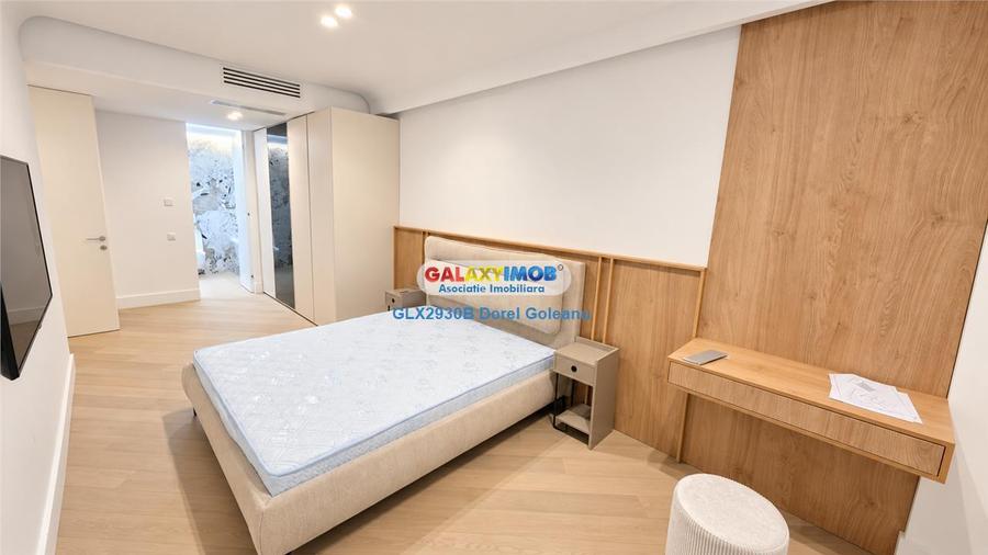 Apartament cu 3 camere decomandat, mobilat în Ultracentral