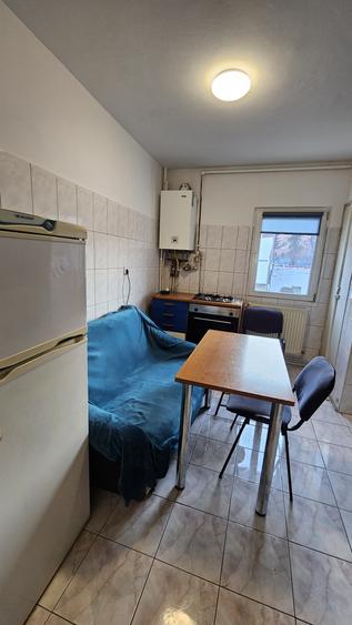 Apartament cu 2 camere decomandat în Griviței