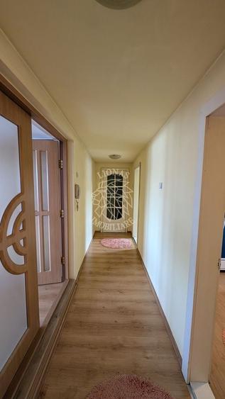 Apartament cu 4 camere decomandat, mobilat în Calea Moldovei