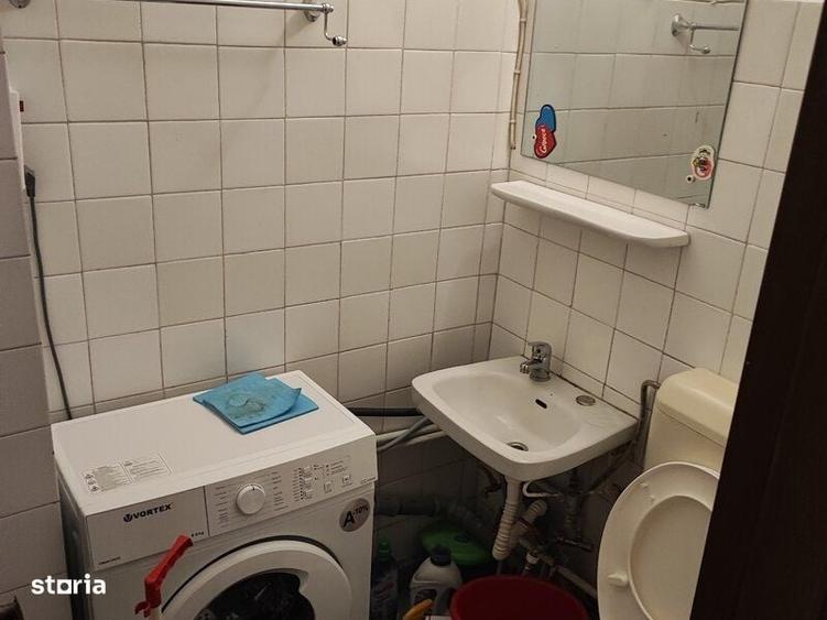 Apartament cu 3 camere decomandat în Vatra Luminoasă