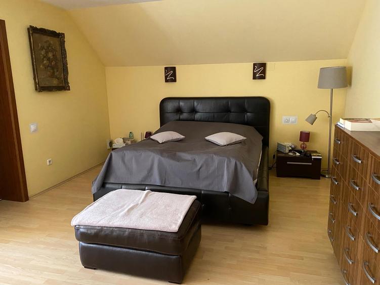 Casă individuală cu 4 camere cu Canalizare în Împăratul Traian