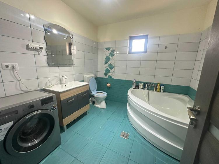 Casă cu 3 camere în Unirii