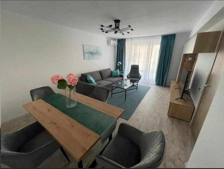 Apartament cu 2 camere decomandat, mobilat în Timpuri Noi