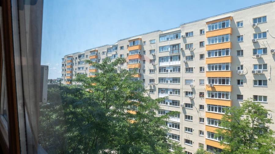 Apartament cu 2 camere decomandat, mobilat în Titan