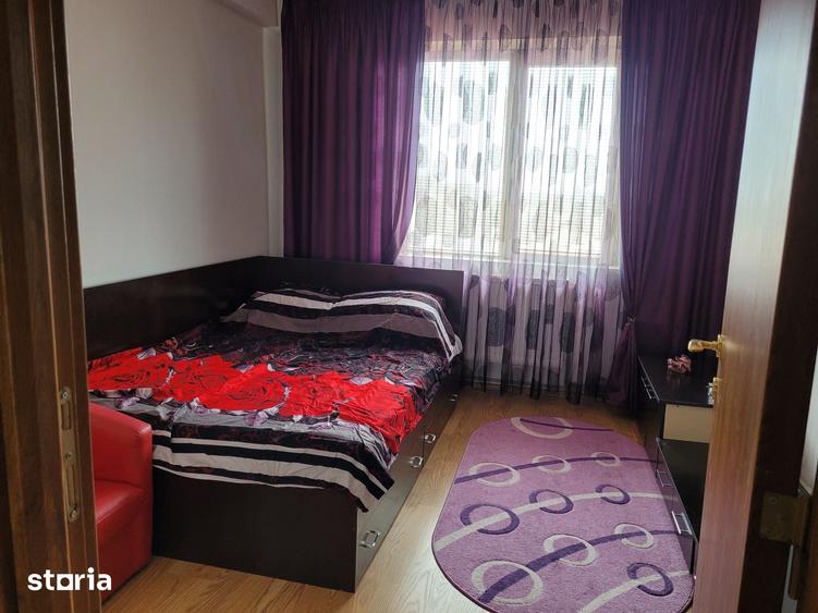 Apartament cu 3 camere decomandat în Ultracentral