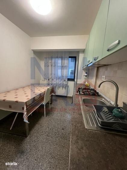 Apartament cu 2 camere decomandat, mobilat în Central