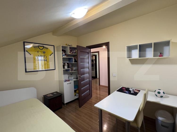 Casă individuală cu 6 camere cu Teren 667 Mp în Urleta