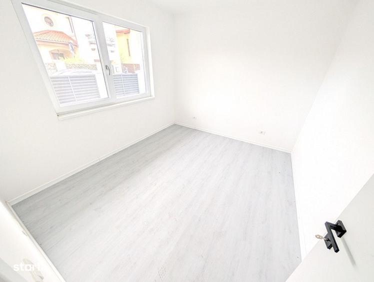 Casă cu 4 camere în Ostratu