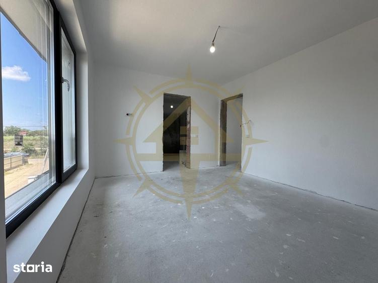 Casă cu 4 camere cu Teren 400 Mp în Crevedia