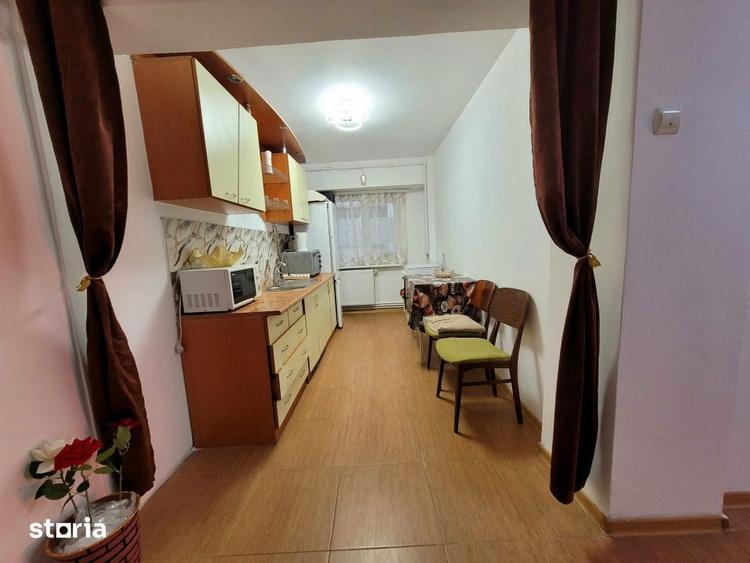 Apartament confortabil si racoros, 3 camere cu centrala pe gaz, Inel I - 6