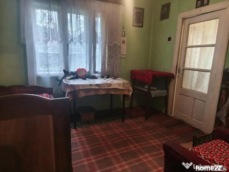 Casă cu 2 camere cu Teren 1600 Mp în Grămești