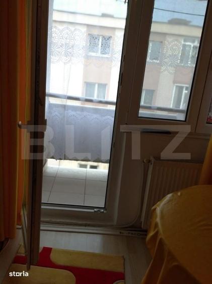 Garsonieră decomandată în Central