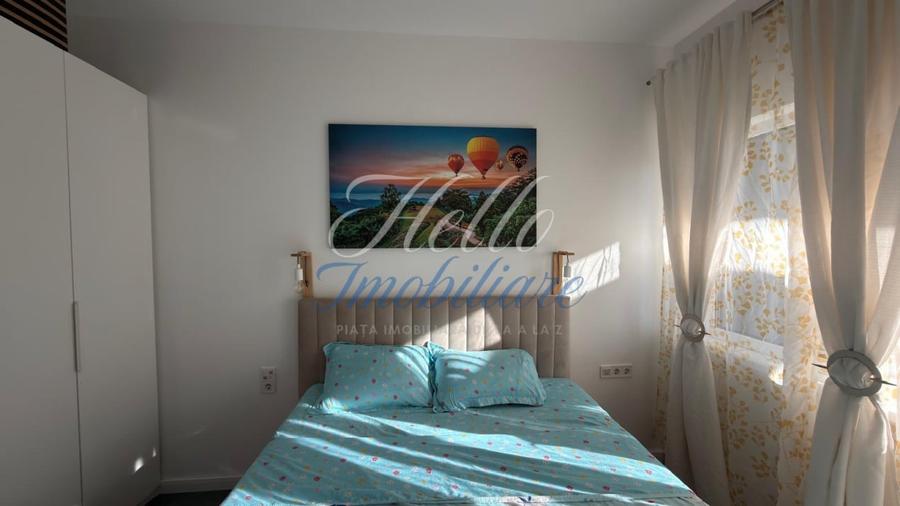 Apartament cu 3 camere semidecomandat în Florești