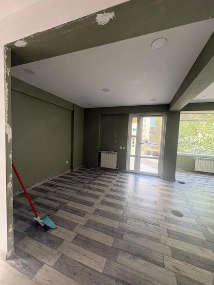 Spațiu comercial, de 46 mp, în Central