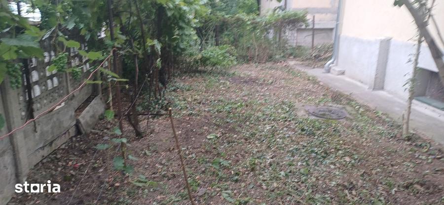 Casă cu 2 camere cu Teren 333 Mp în Mărăști