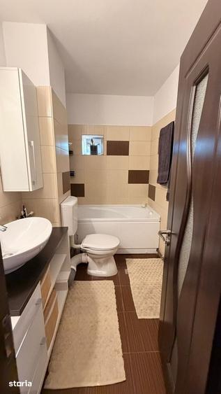 Apartament cu 4 camere în Traian