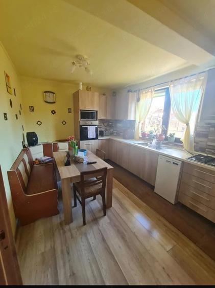 Casă cu Teren 151 Mp în Șura Mare