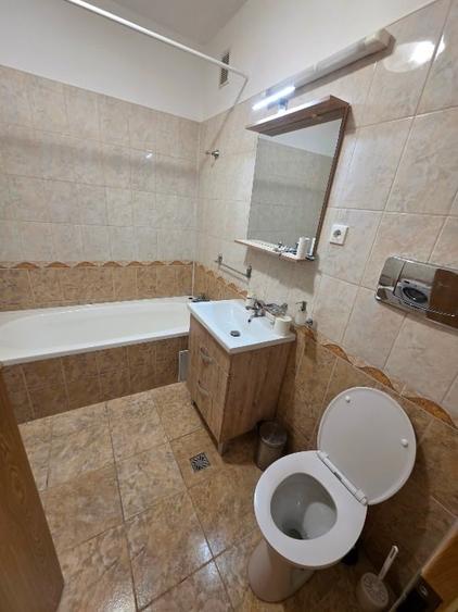 Apartament cu 2 camere semidecomandat, mobilat în Mărăști
